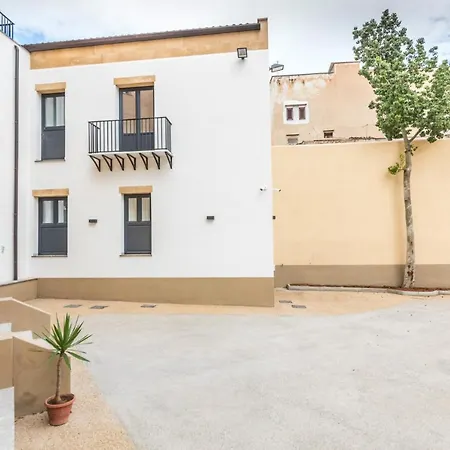 Hotel Camplus Palermo Normanni - Casa Per Ferie 3*