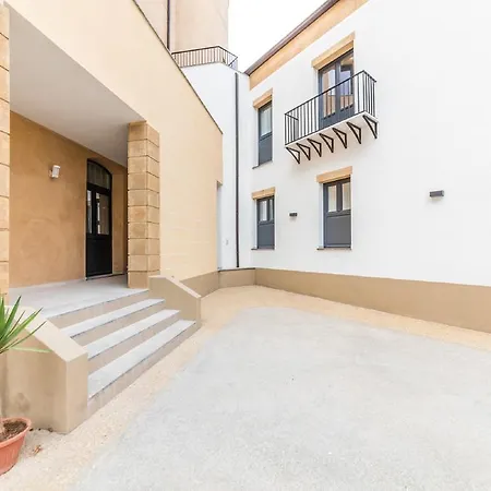 Camplus Palermo Normanni - Casa Per Ferie Hotel 3*